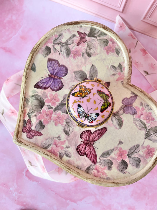 Boîte en porcelaine papillons rose