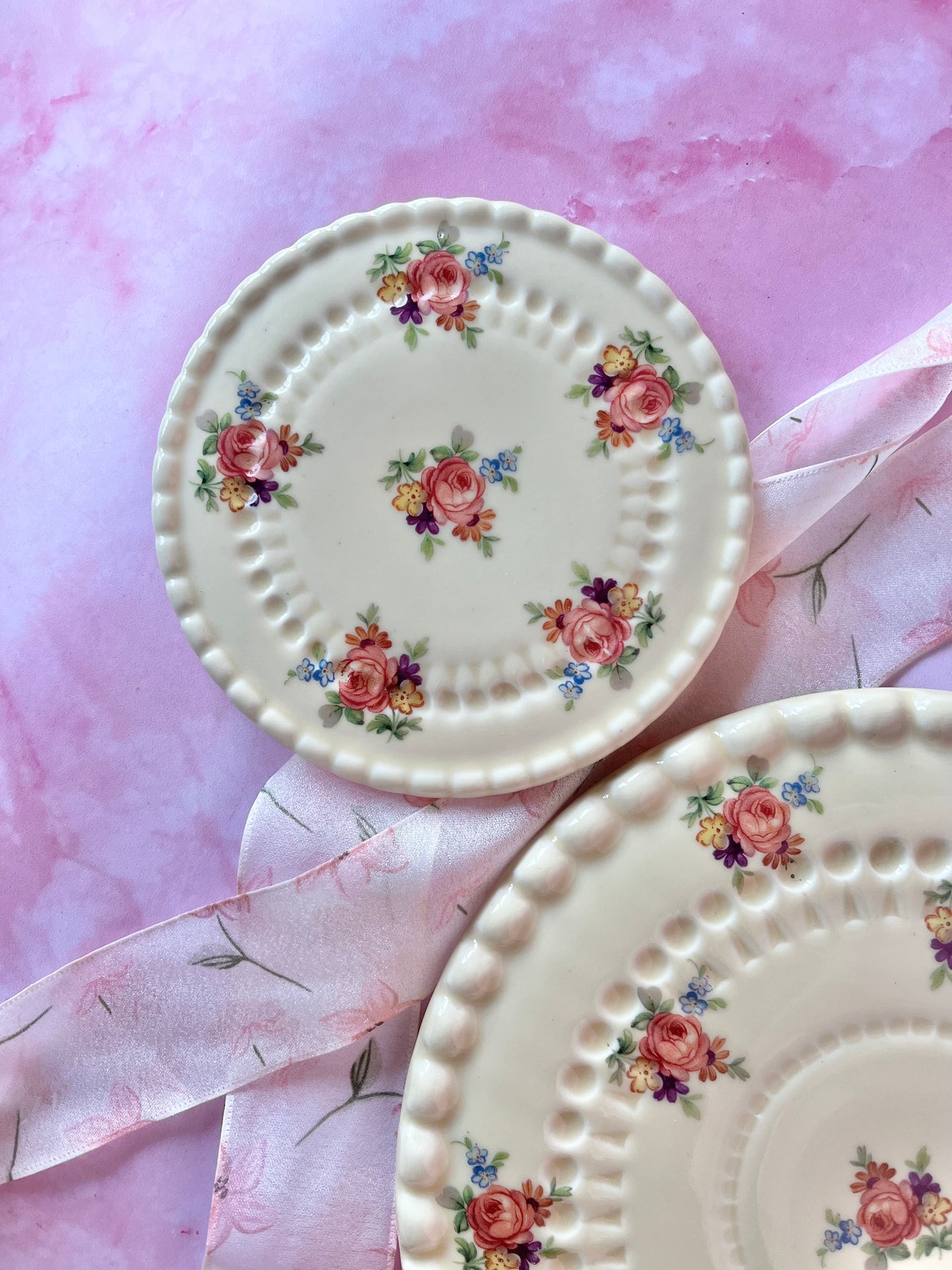 Dessous porcelaine fleuris