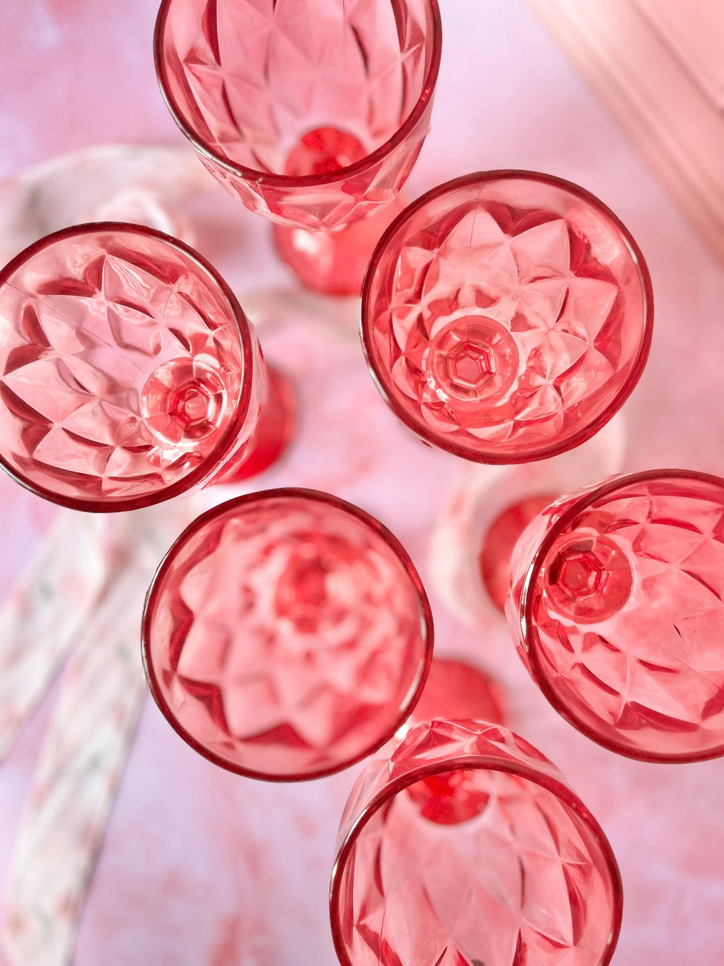 Grands verres rouges (6)