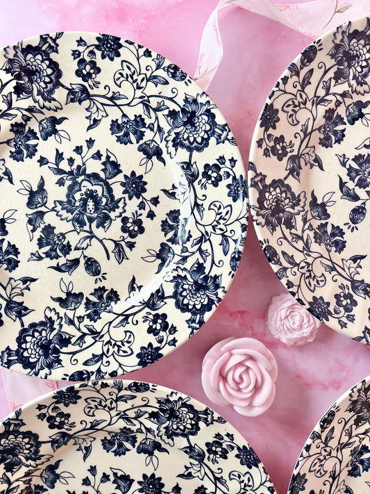 Assiettes fleurs bleues (4)