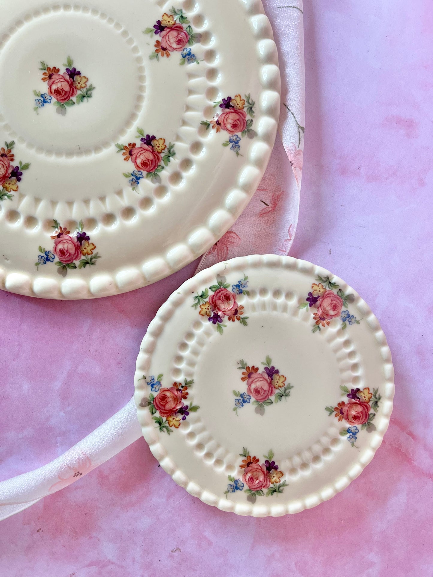 Dessous porcelaine fleuris