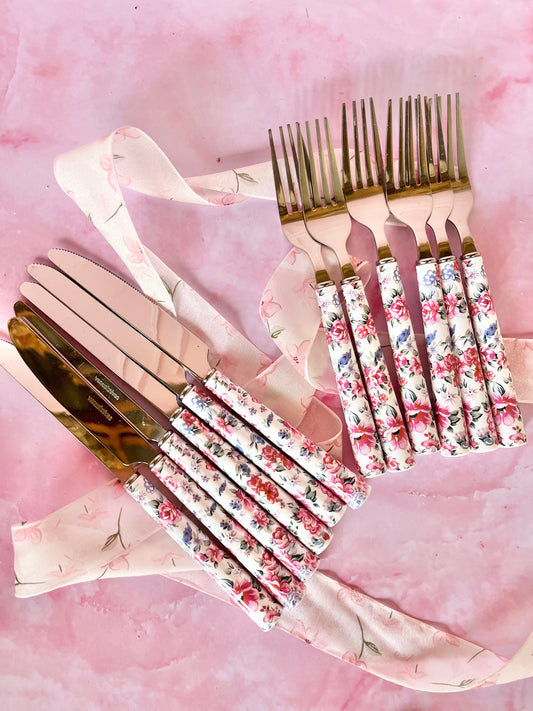 Set de couverts fleuris (12)