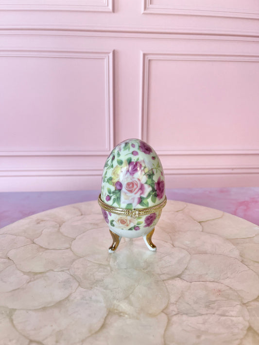 Oeuf en porcelaine Lisa