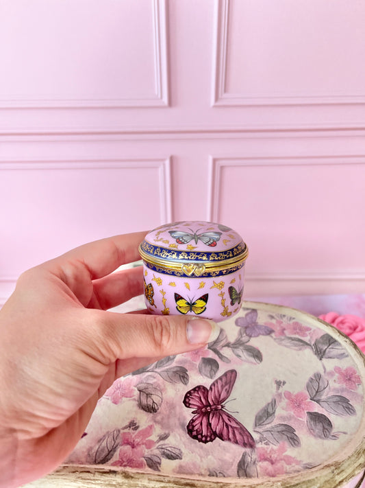 Boîte en porcelaine papillons rose