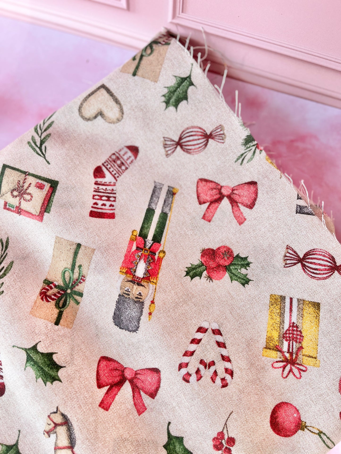 Tissu nappe Casse-Noisette