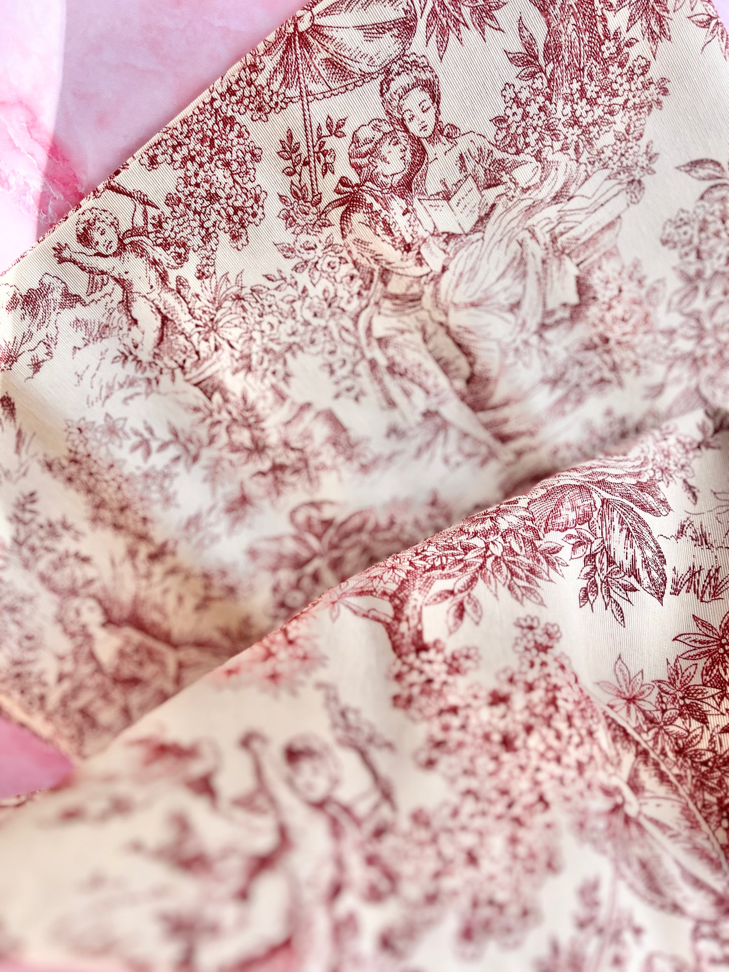 Tissu nappe Toile de Jouy rouge bordeaux