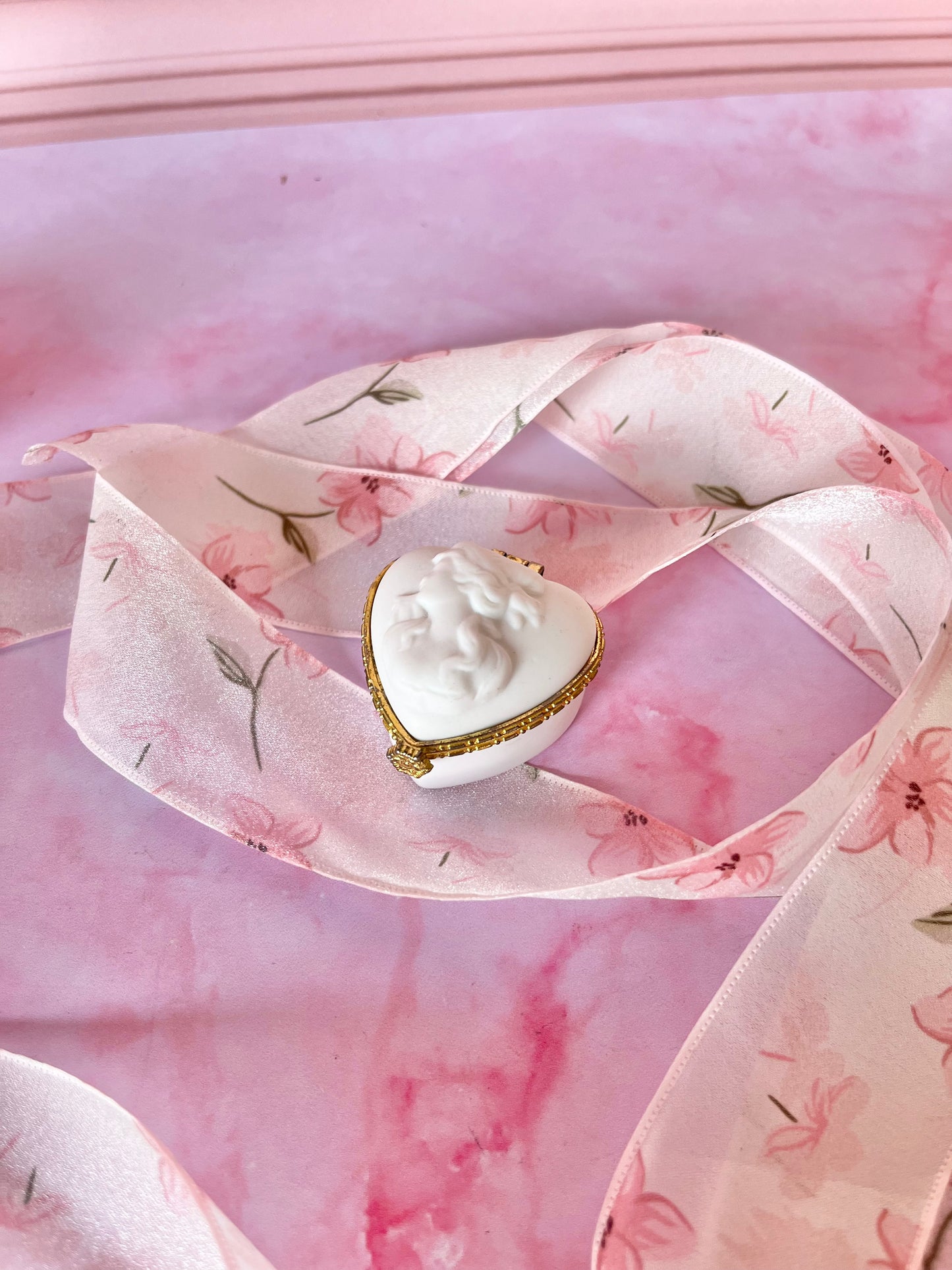 Pilulier camée coeur