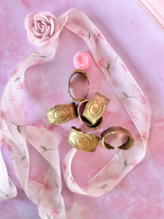 Ronds de serviettes dorés Medusa (6)