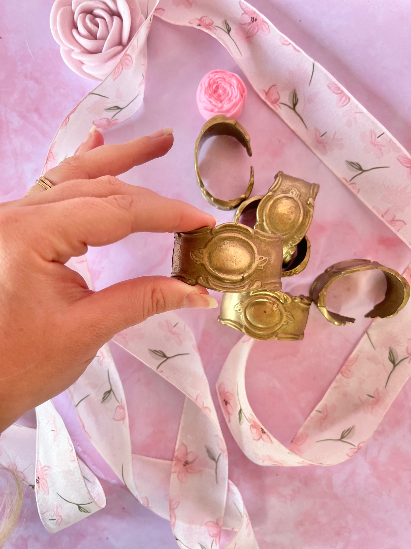 Ronds de serviettes dorés Medusa (6)