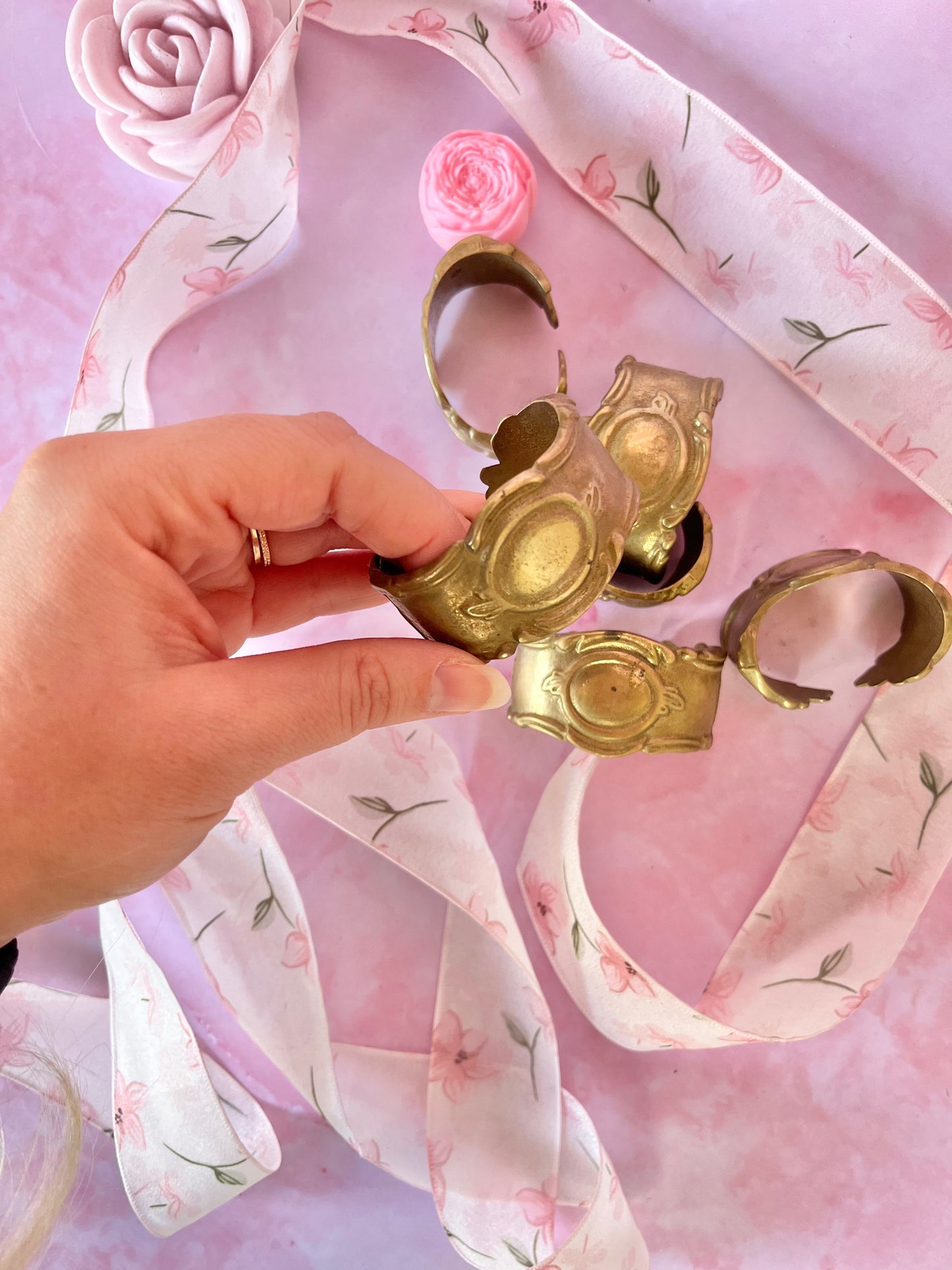 Ronds de serviettes dorés Medusa (6)