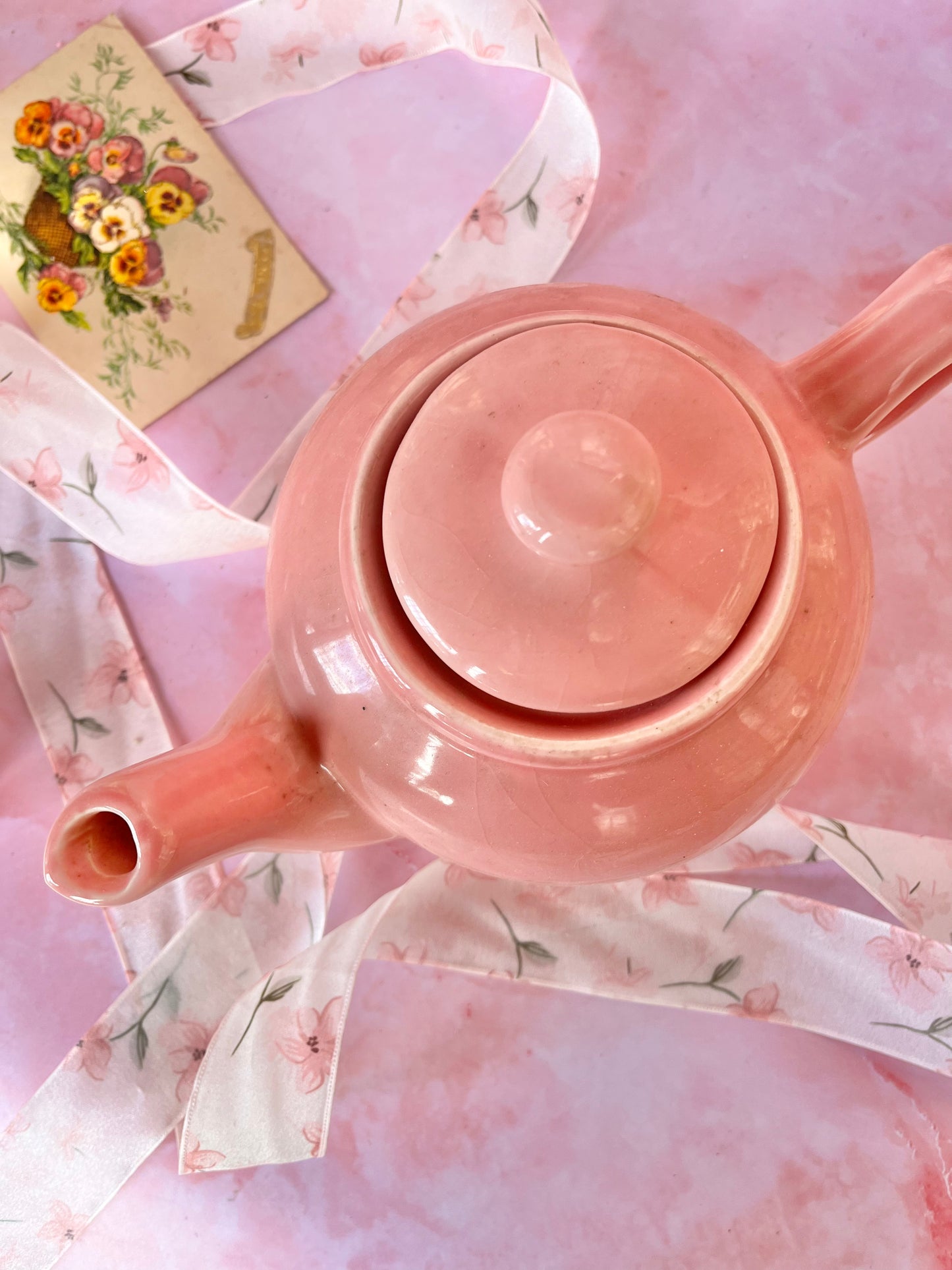 Théière rose Bertha