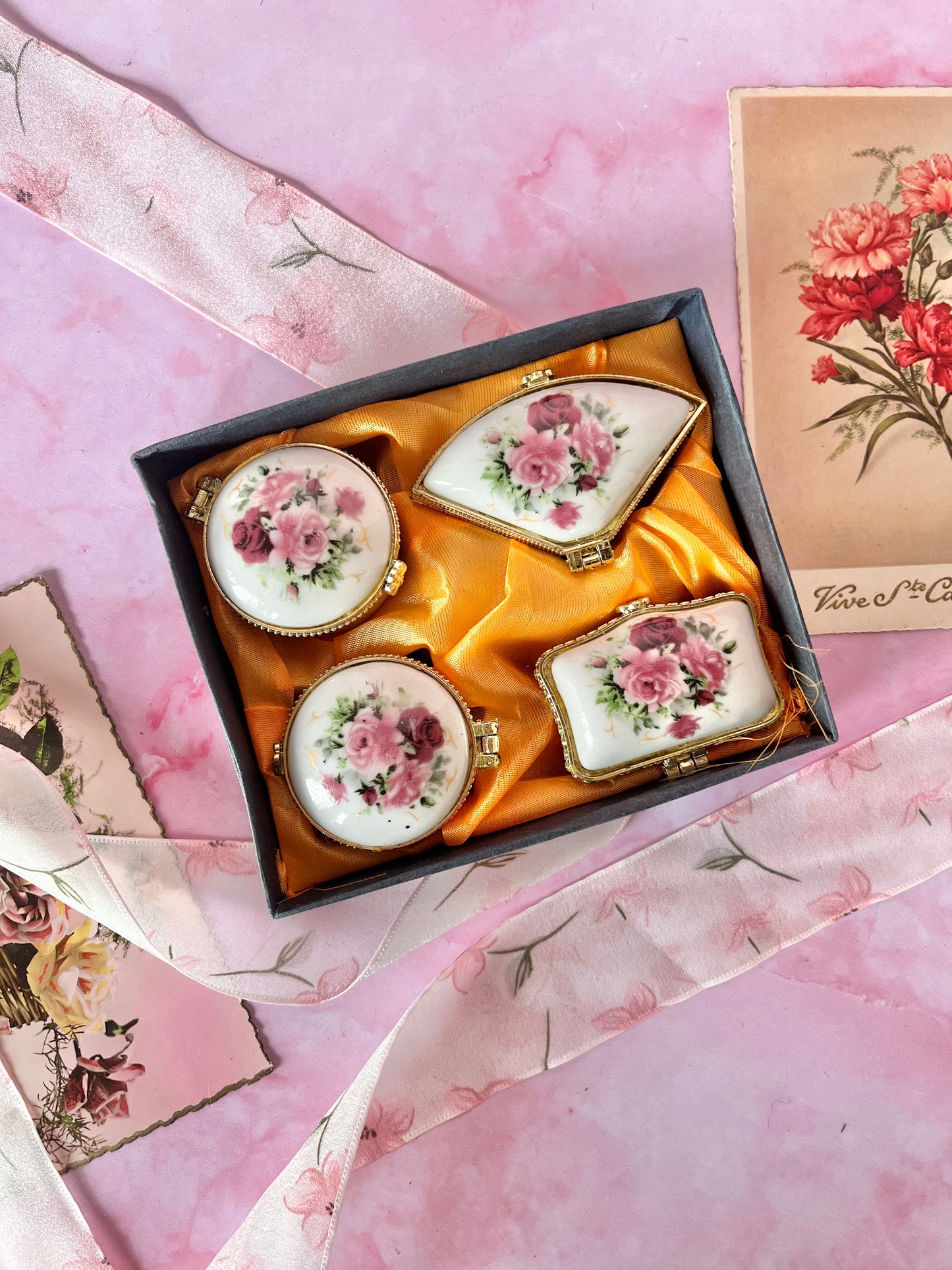 Boite de piluliers floraux (4)