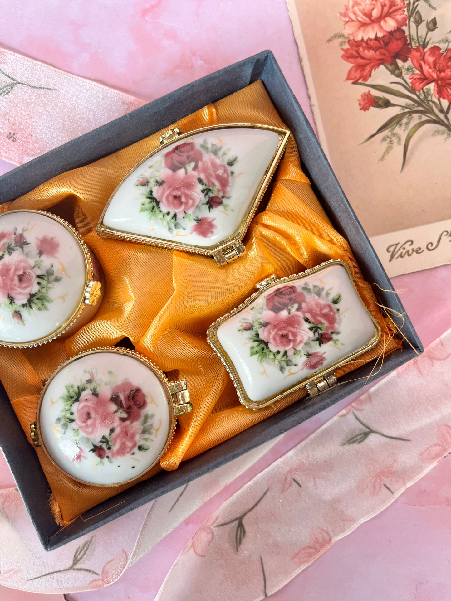 Boite de piluliers floraux (4)