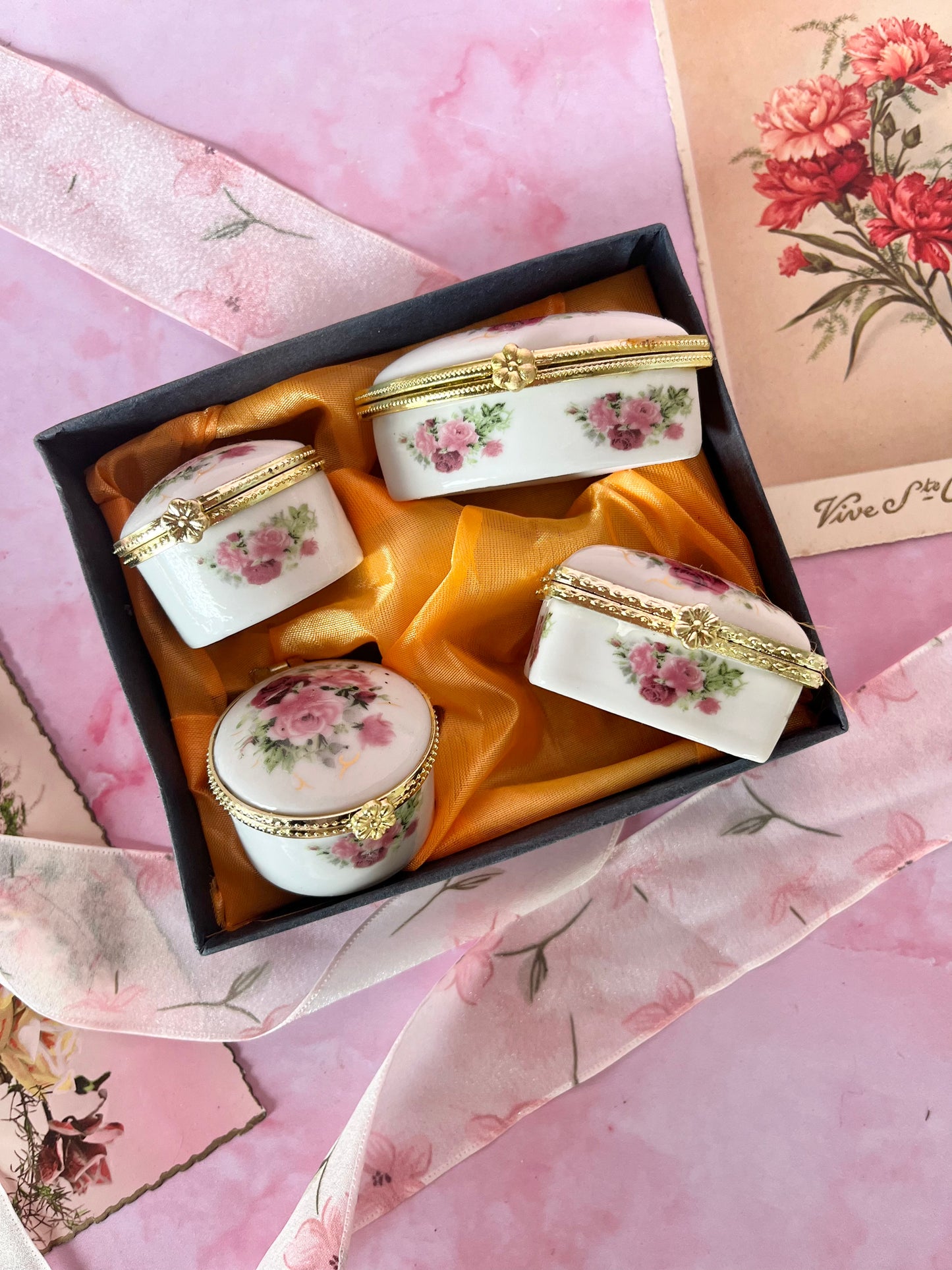 Boite de piluliers floraux (4)